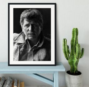 Tom Baker in 1982 Framed Print (Color: Natural/No White Edging, size: 36" x 24" / 90cm x 60cm (approx))