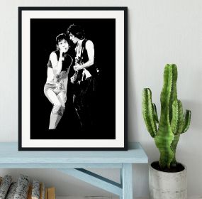 Keith Richards and Mick Jagger groove Framed Print (Color: Black/With White Edging, size: 48" x 32" / 120cm x 80cm (approx))